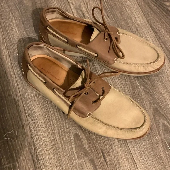Tommy Bahama Mens Boat Shoes, Brody,11 M, Good Condition, Some Loose Stitching - Picture 5 of 14